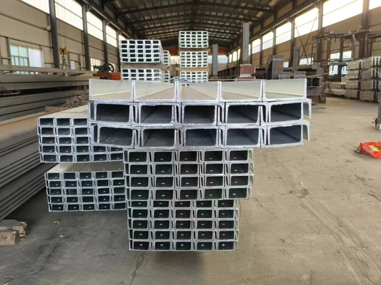 Acier galvanisé à chaud Q235B en forme de C avec une résistance élevée à la corrosion idéal pour les structures industrielles légères