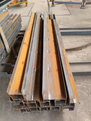 100UC PFC Poteaux de support galvanisés de 900 mm à 6000 mm