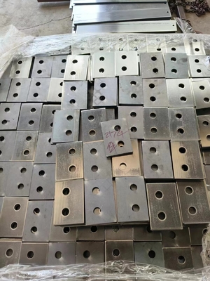 Barre plate en acier à fente CNC personnalisable pour l'estampage des métaux, la coulée sous pression et la forge
