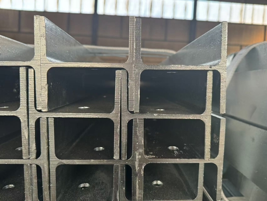 Les postes de traction galvanisés sont le meilleur choix pour des structures ferroviaires solides et résilientes