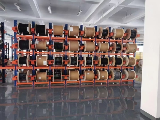 Réservoir de palettes en acier pour la protection contre la corrosion réglable pour une capacité de stockage maximale