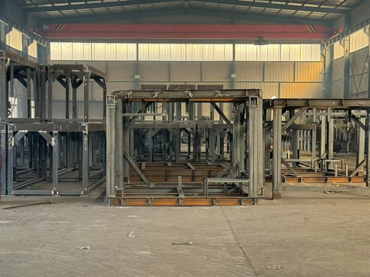 Tour de vent galvanisée à chaud Plateforme de support de l'armoire électrique inférieure