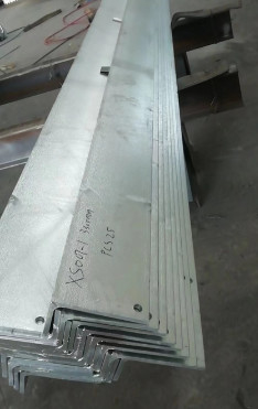 Acier galvanisé à angle idéal pour les projets de construction avec une excellente durabilité et une résistance à la rouille