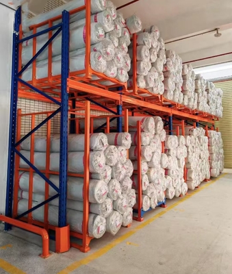 Opérations d'entrepôt rationalisées Système de rack à palettes doubles avec assemblage requis et plateau d'acier