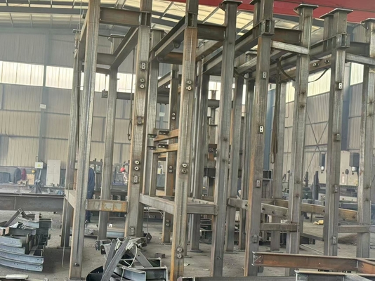 Produits en acier de construction pour des bâtiments et infrastructures durables Solutions en acier résistantes à la corrosion
